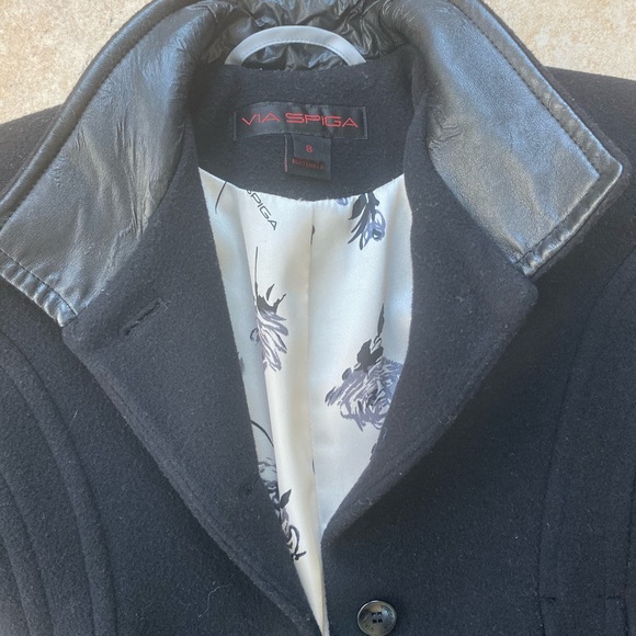 Girls coat - Picture 6 of 8